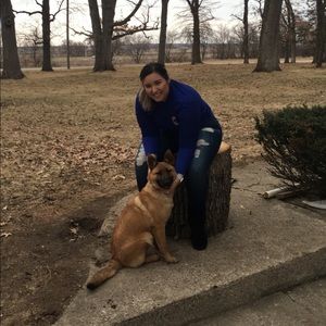 Meet your Posher, Mireya